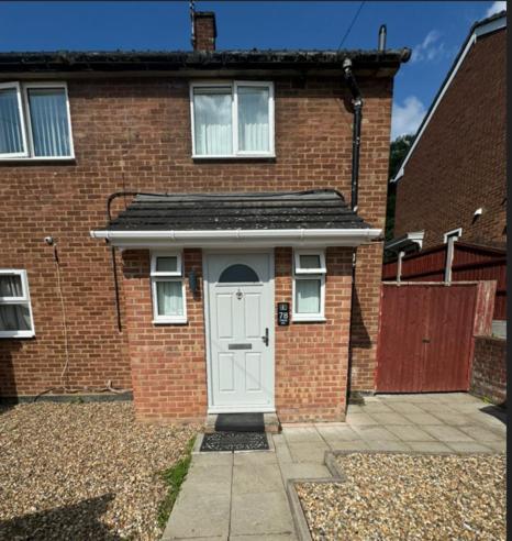Charming 3-Bedroom Retreat With Modern Comforts South Ockendon Luaran gambar